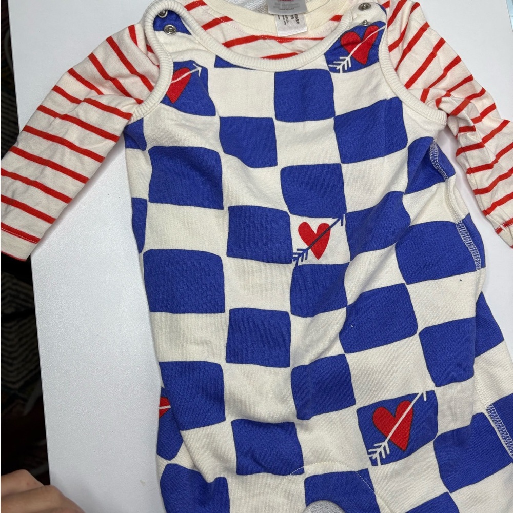 Hanna Andersson Cream, Blue, and Red two piece set 6-12 months